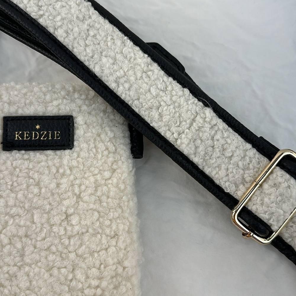 NWT Kedzie Sherpa Phone Bag - Picture 5 of 10